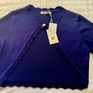 Navy blue cardigan with button.